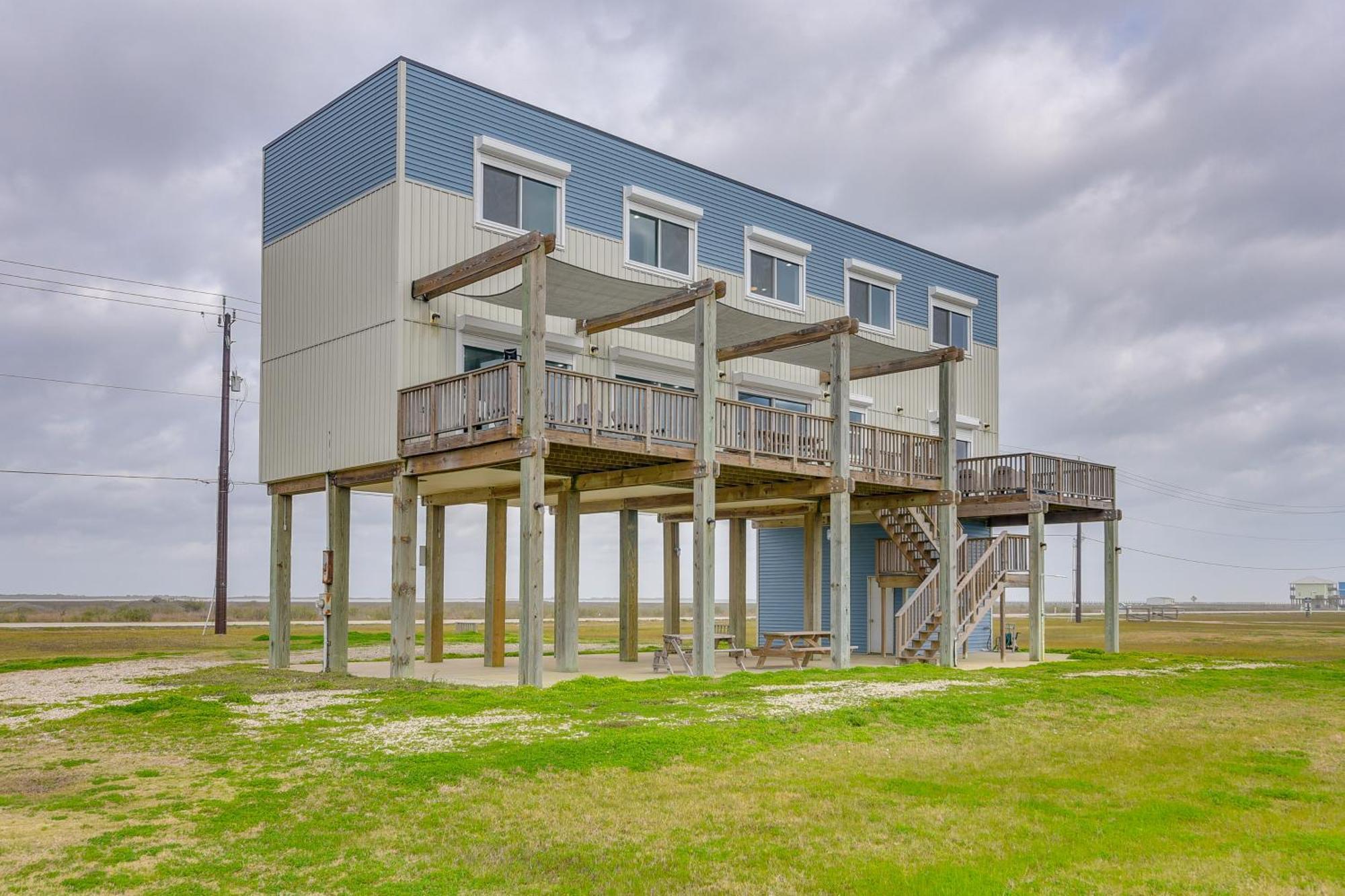 Ocean-View Surfside Home With Boardwalk To Beach! Surfside Beach Eksteriør billede