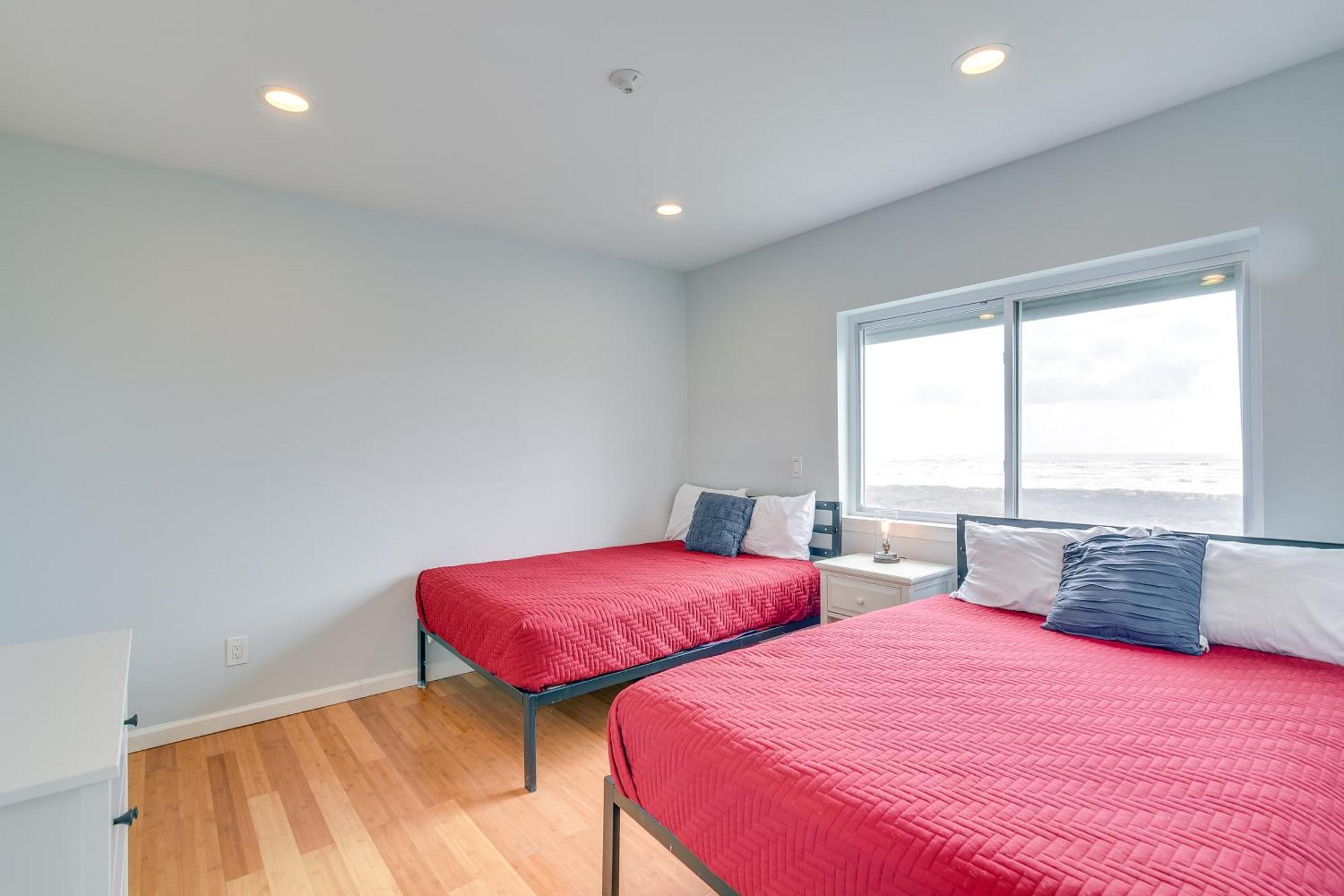 Ocean-View Surfside Home With Boardwalk To Beach! Surfside Beach Eksteriør billede