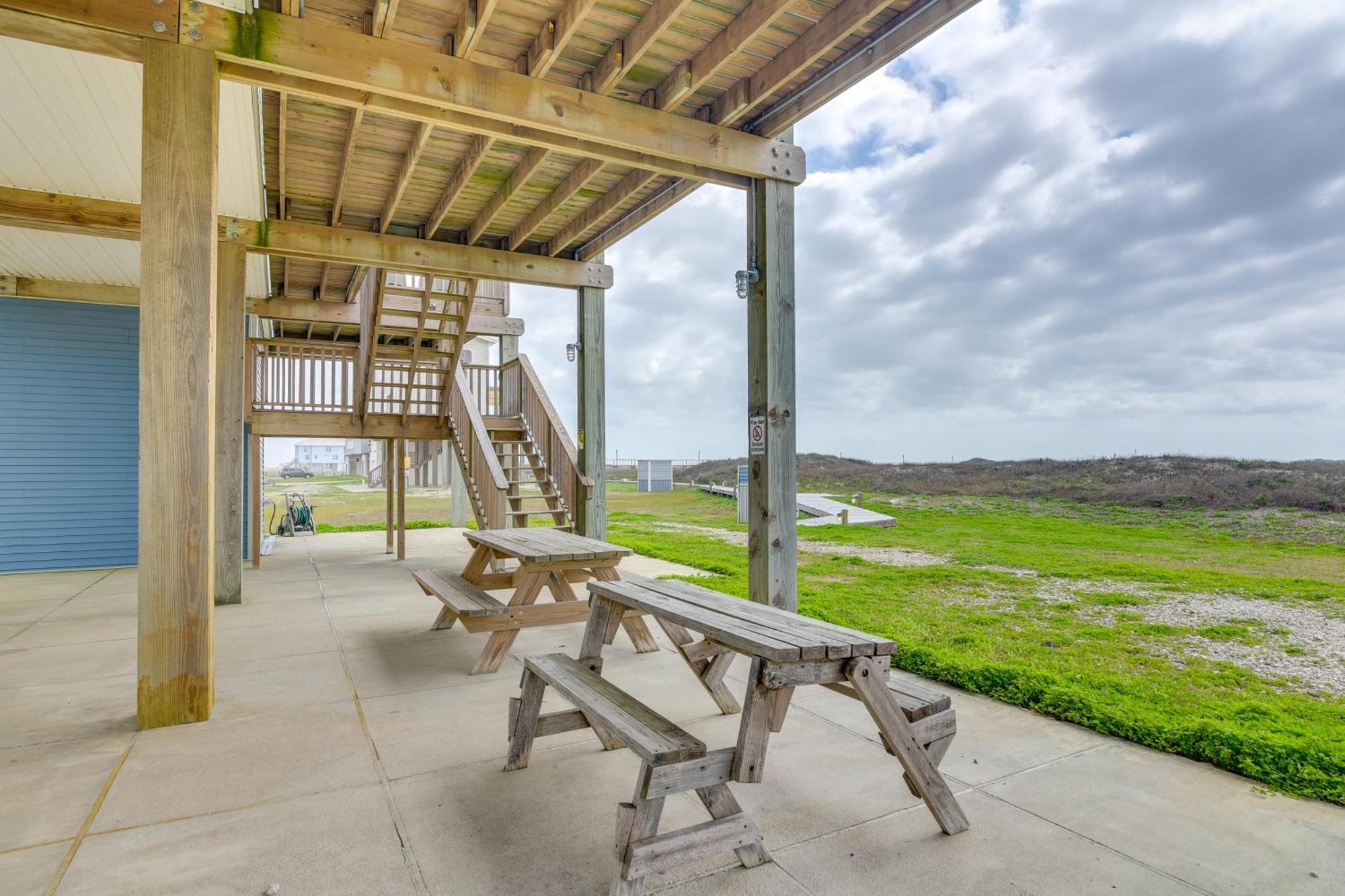 Ocean-View Surfside Home With Boardwalk To Beach! Surfside Beach Eksteriør billede